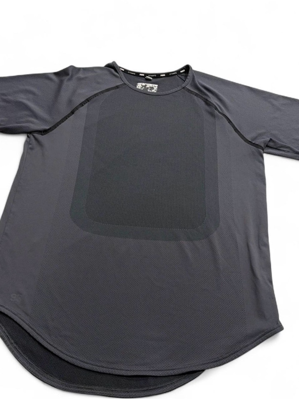PUMA Men's Performance perforated Shirt gray Sz L excellent pre owned